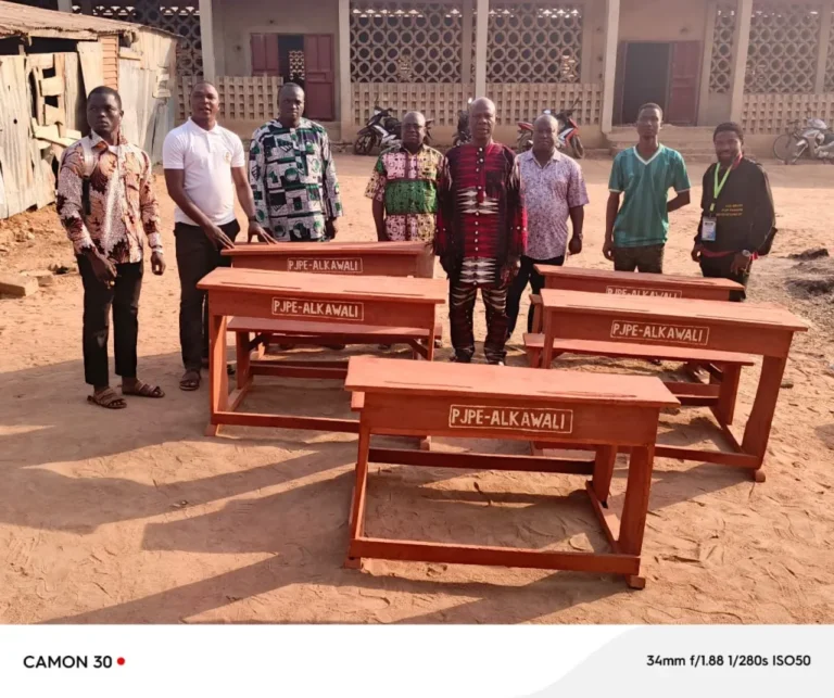 Parakou/Education : « Chaque Apprenant, une Place Assise » la PJPE-ALKAWALI passe à l’action