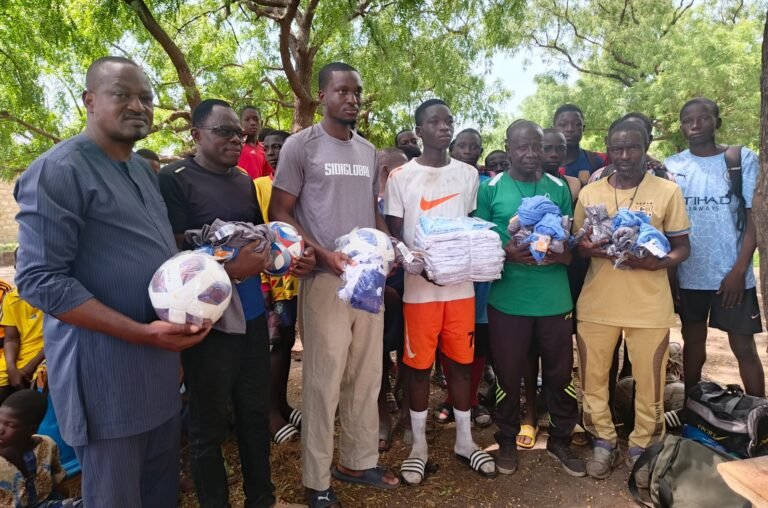 Parakou: Les jeunes de l’Académie SIMO boostés par un don de SIDIGLOBAL