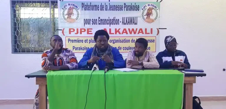 Parakou: La PJPE-ALKAWALI lance dès ce lundi l’initiative « Chaque Apprenant, une Place Assise » pour doter les écoles de tables-bancs.