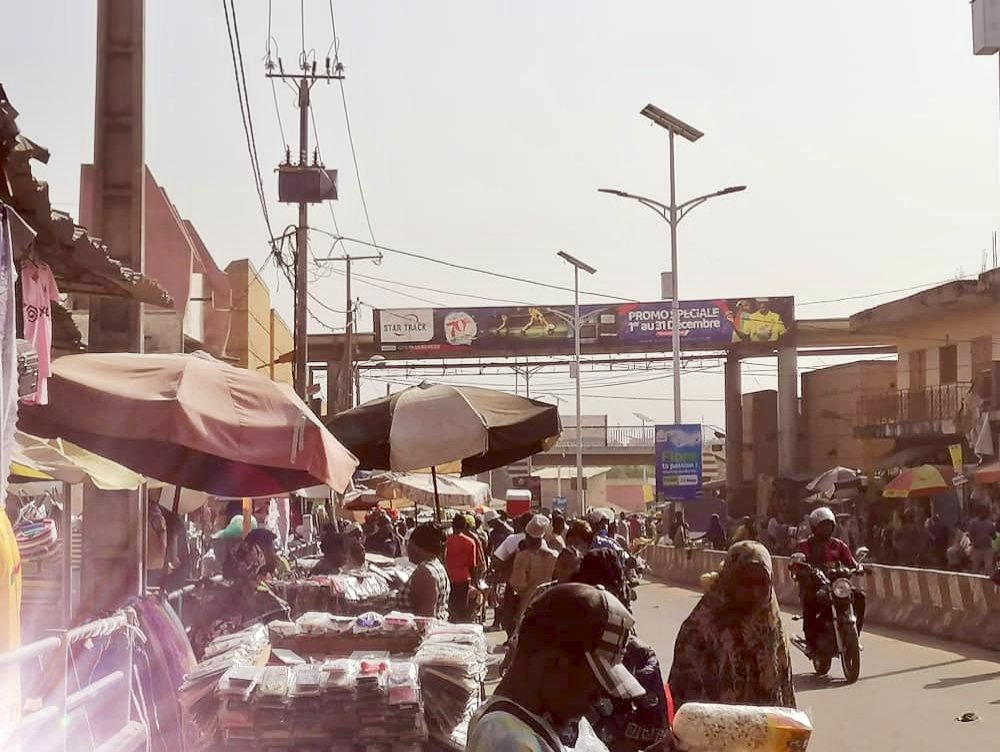 Parakou : Après notre coup de gueule sur l’obscurité totale au marché arzèkè l’électricité désormais rétablie.