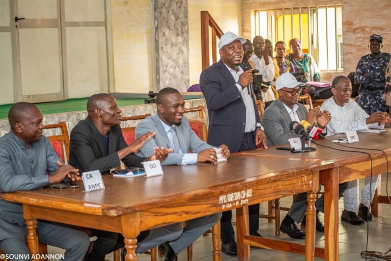 10 ans de TALON: À l&rsquo;étape de Parakou la reddition de comptes vire à la démonstration d’arrogance allant jusqu&rsquo;à traité l&rsquo;édile d&rsquo; ‹‹apprenti››.