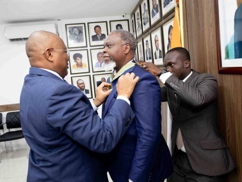 Côte d’Ivoire : Édouard Loko élevé à la dignité de Commandeur de l’Ordre du Mérite de la Communication