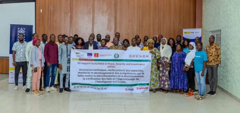 Désinformation et intelligence artificielle : Banouto et FIAP outillent 35 journalistes à Parakou.
