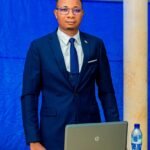 Master en Gestion des Projets : Mohamed TEGNAMI séduit son jury en démontrant l&rsquo;importance des réalités locales dans la réussite des projets et décroche une mention Très Bien