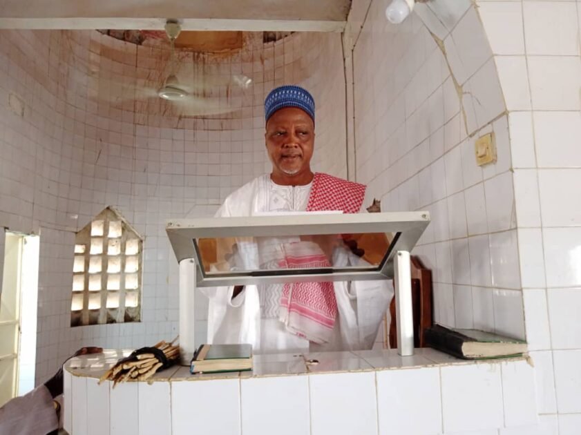 ÉDUCATION DES ENFANTS : L’IMAM MOHAMED AWALOU ISSA RAPPELLE AUX PARENTS LES CONSÉQUENCES D&rsquo;UNE RESPONSABILITÉS NON ASSUMÉE